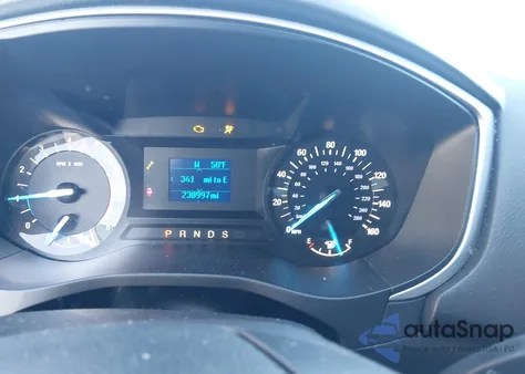 2013 Ford Fusion S z USA, uszkodzony, nr VIN 3FA6P0G7XDR380419